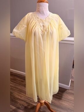 Vintage Kayser Sheer Nylon Peignoir Robe Coquette Balletcore Boudoir